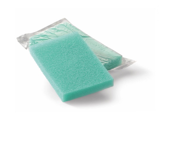 MEDICAZIONE ASSORBENTE IN POLIURETANO ESPANSO LIGASANO STRUTTURA A NIDO D'APE STERILE 15X10X1CM 5 PEZZI - Farmacia De Pasquale