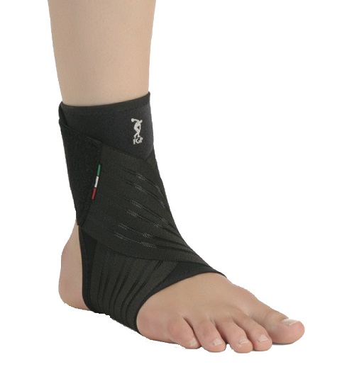 CAVIGLIERA 8LIGHT CON BENDAGGIO M - Farmacia De Pasquale