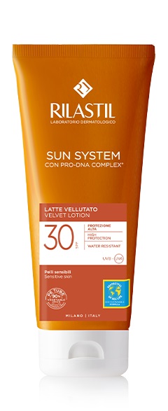 RILASTIL SUN SYSTEM PHOTO PROTECTION TERAPY LATTE VELLUTANTE SPF 30 200 ML - Farmacia De Pasquale