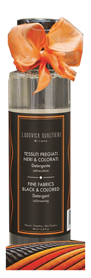 TESSUTI PREGIATI NERI & COLORATI DETERGENTE 100 ML - Farmacia De Pasquale